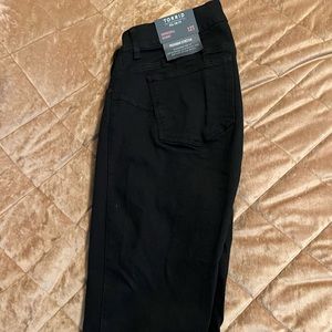 Torrid bombshell skinny jeans new with tags
